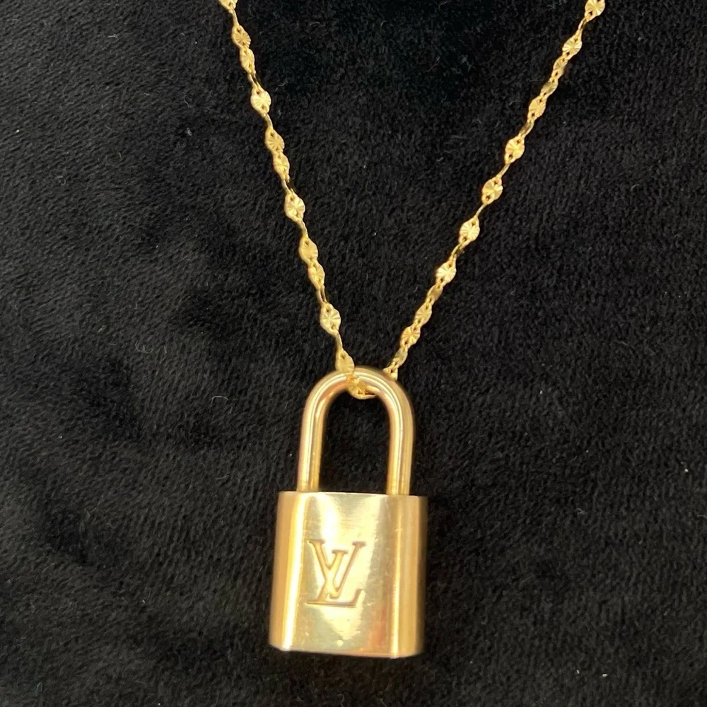 Authentic Louis Vuitton Lock #318 NO KEY & Aftermarket 20